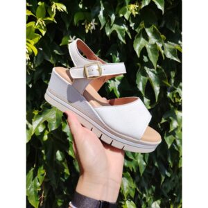 Aura 053
